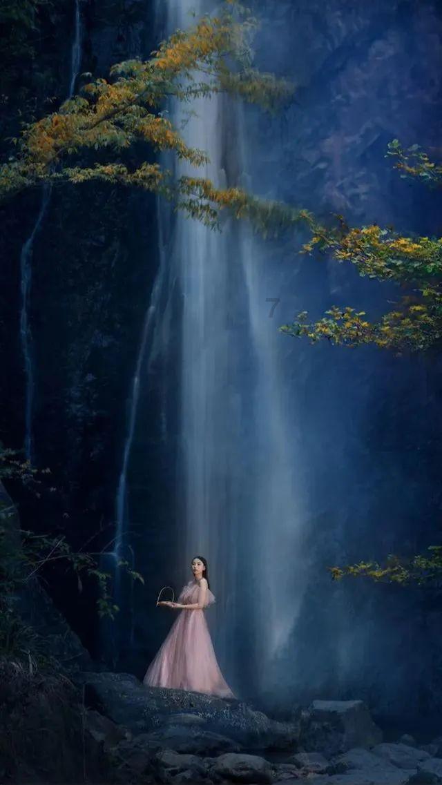 真实的东西一定是美的，简洁的.这种观点是哪个学派的观点