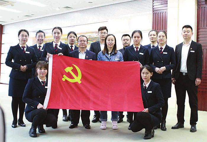 兰州:“晓茹团队”暖心升级 “三送入户”喜迎新春